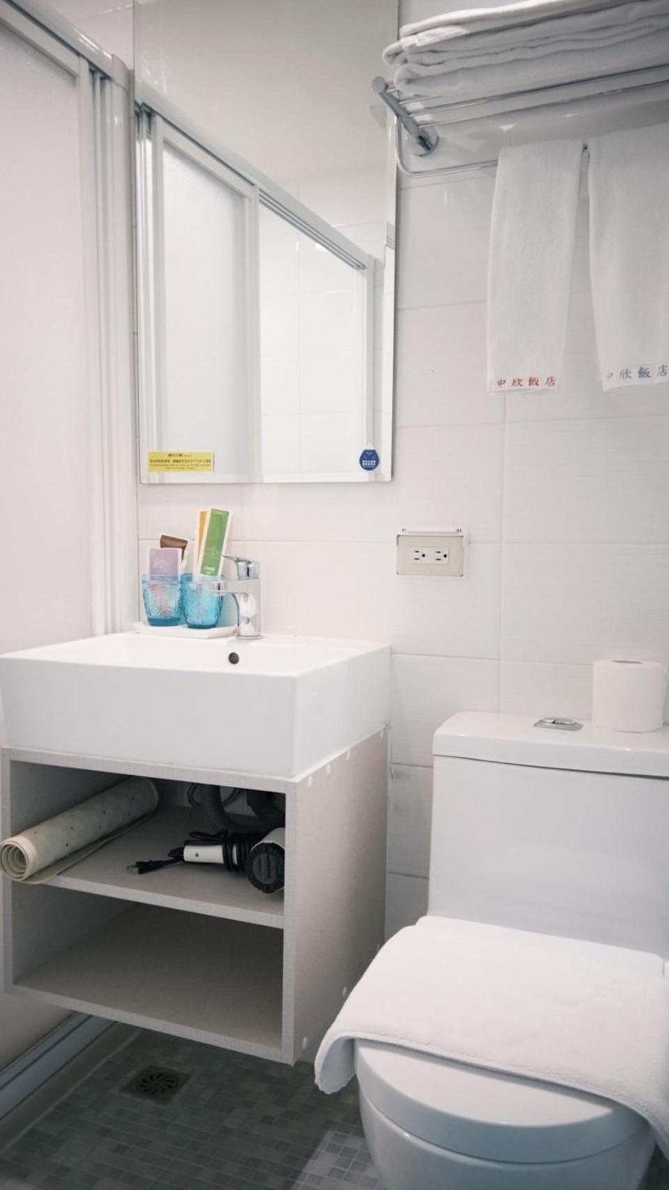 Hotel Leisure 台中輕行旅 Luaran gambar