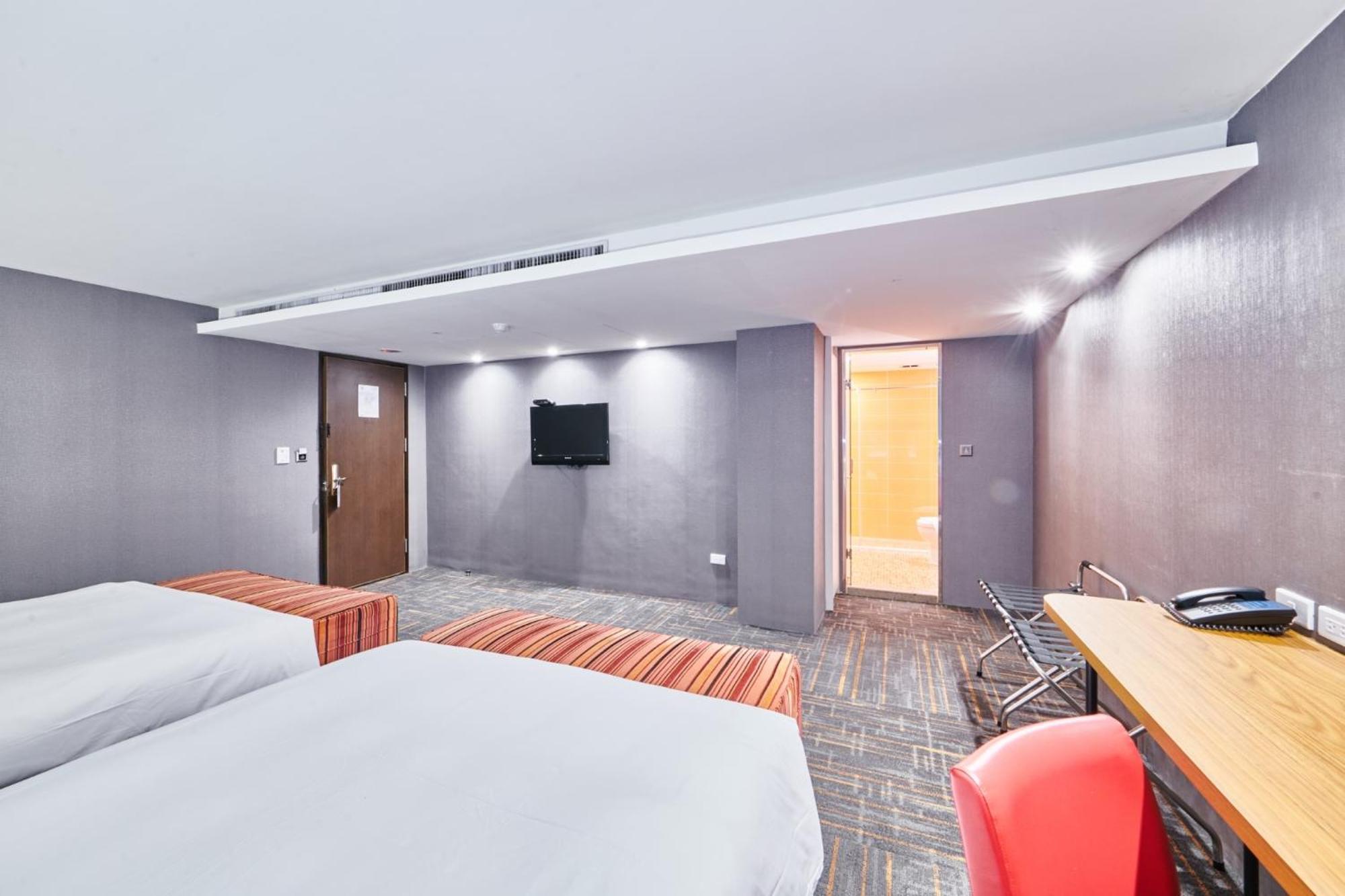 Hotel Leisure 台中輕行旅 Luaran gambar