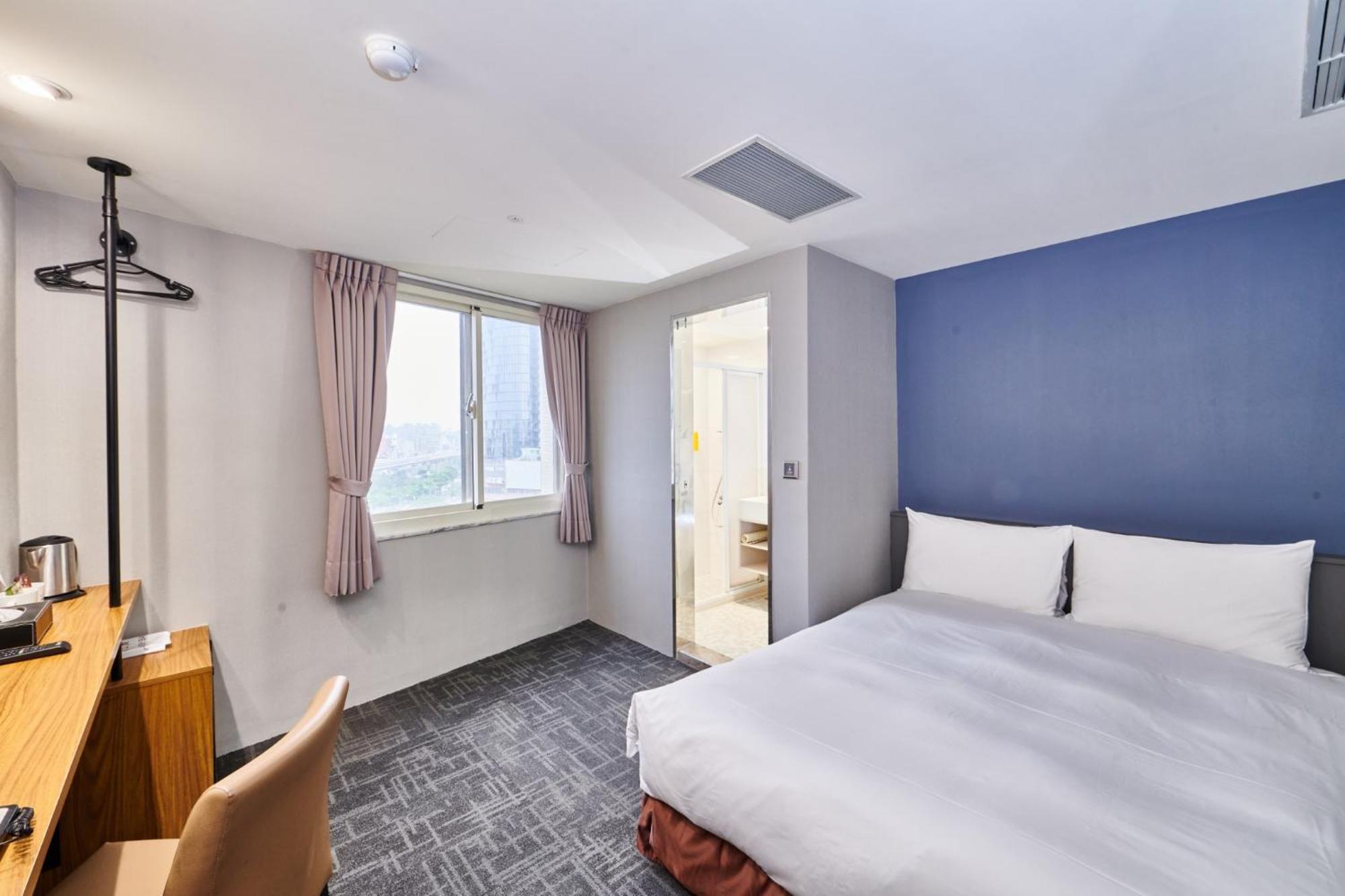 Hotel Leisure 台中輕行旅 Luaran gambar