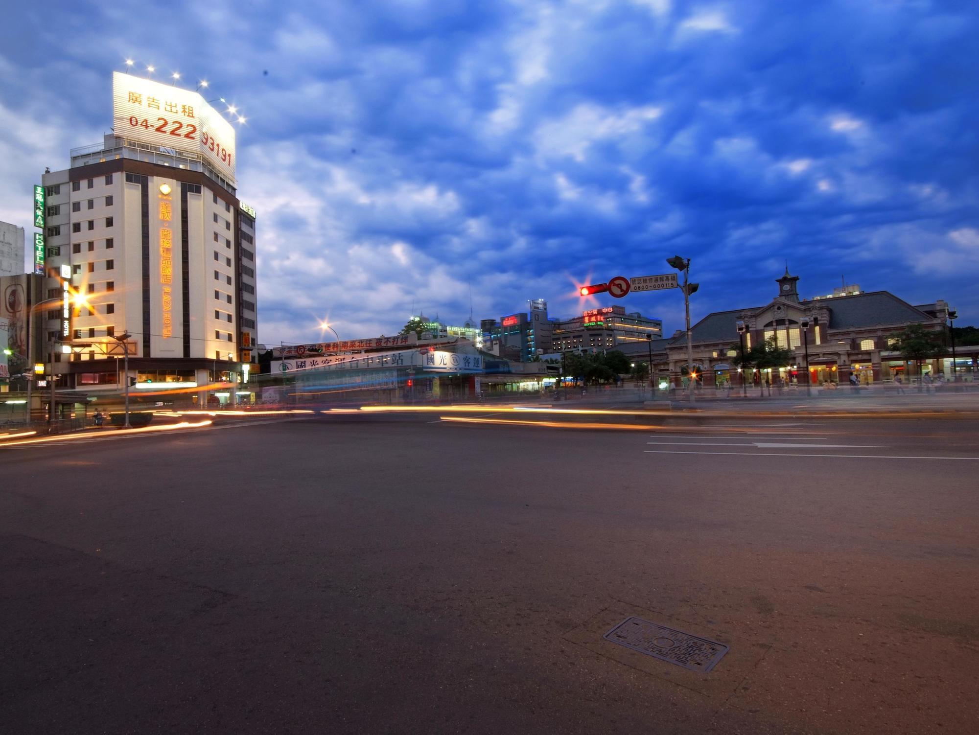 Hotel Leisure 台中輕行旅 Luaran gambar