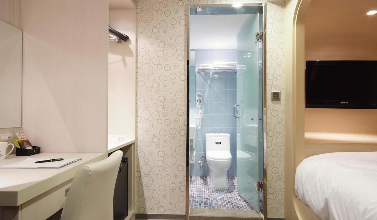 Hotel Leisure 台中輕行旅 Luaran gambar
